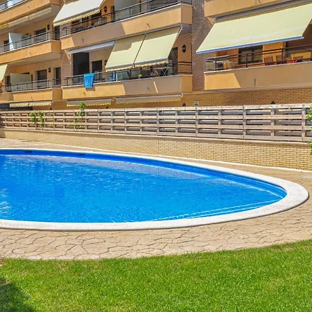 Paradis 33 Only Families * Cambrils
